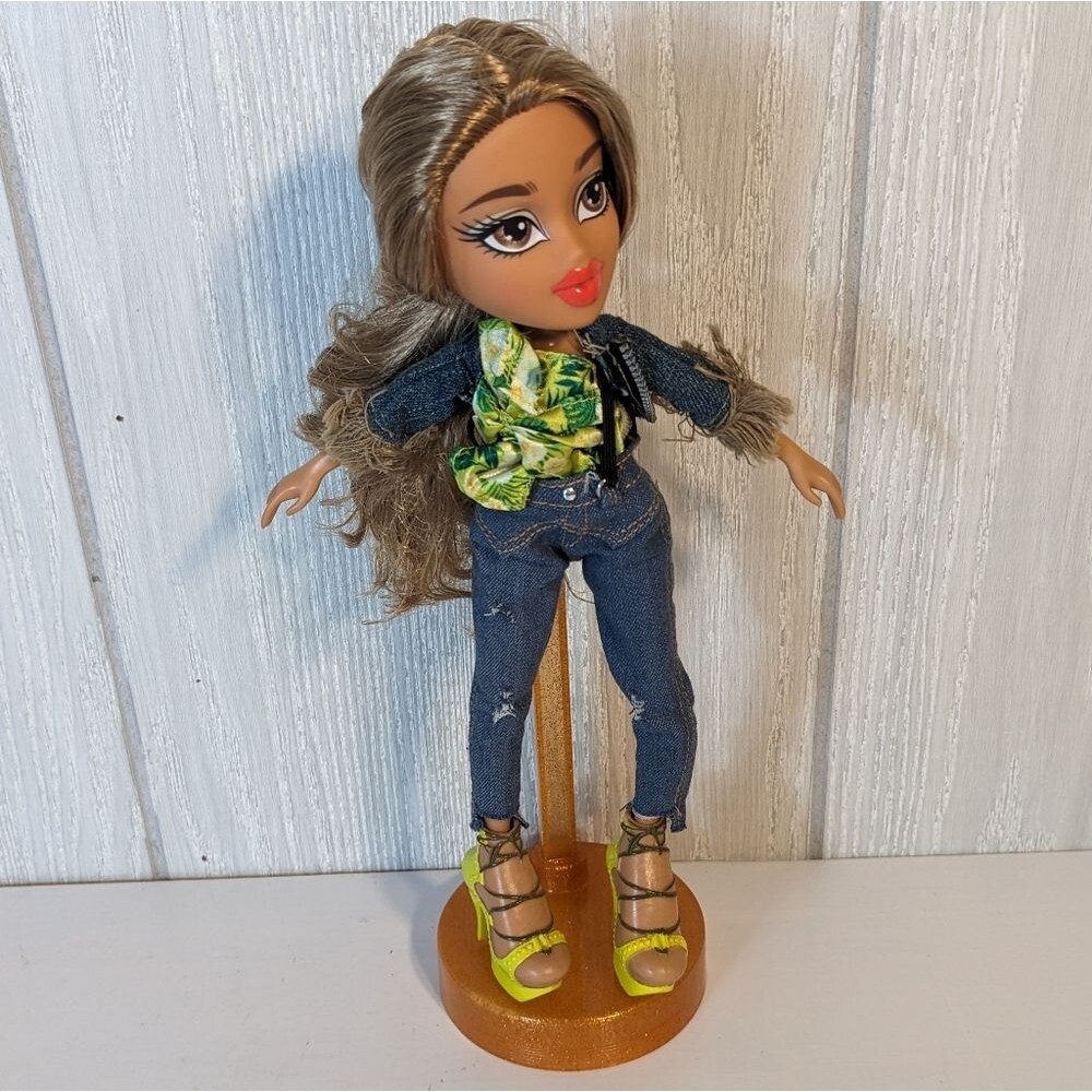 Bratz Study Abroad Brazil Yasmin Doll MGM EUC